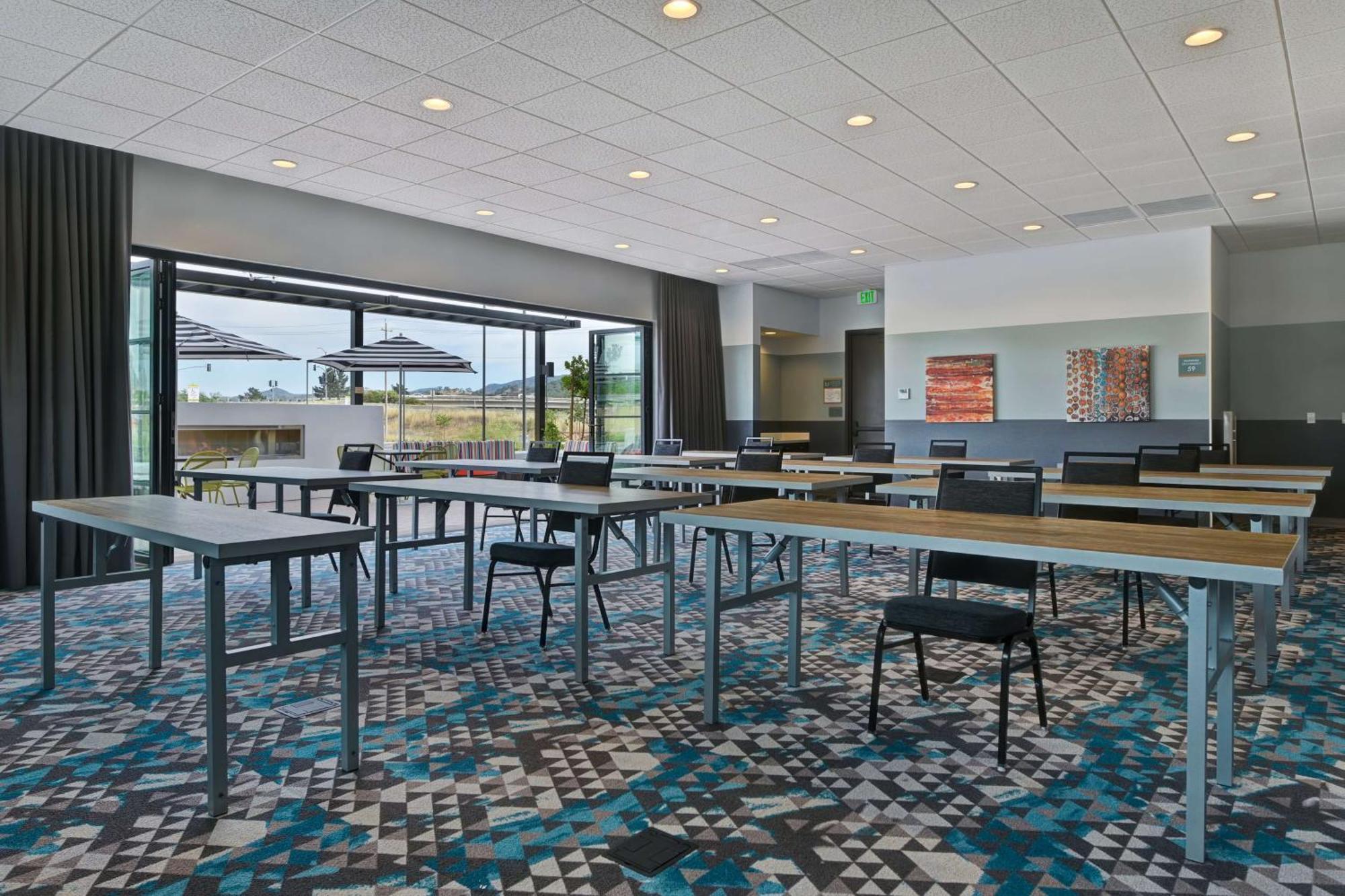 Home2 Suites By Hilton Atascadero, Ca Exteriér fotografie